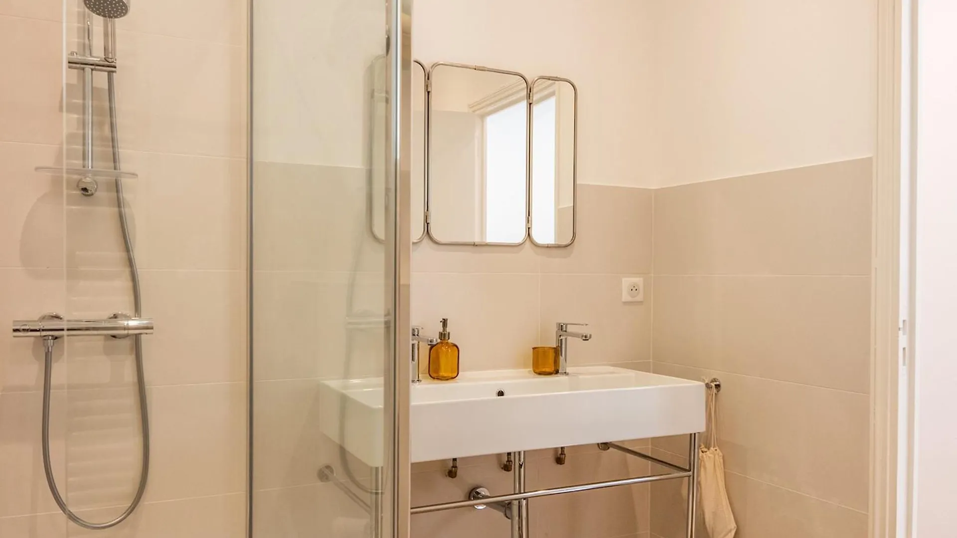 Pretty House With Pool In Cagnes-Sur-Mer Holiday home