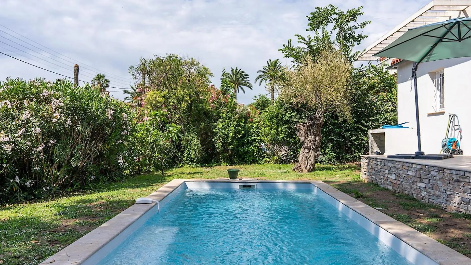 Pretty House With Pool In Cagnes-Sur-Mer Prázdninový dům