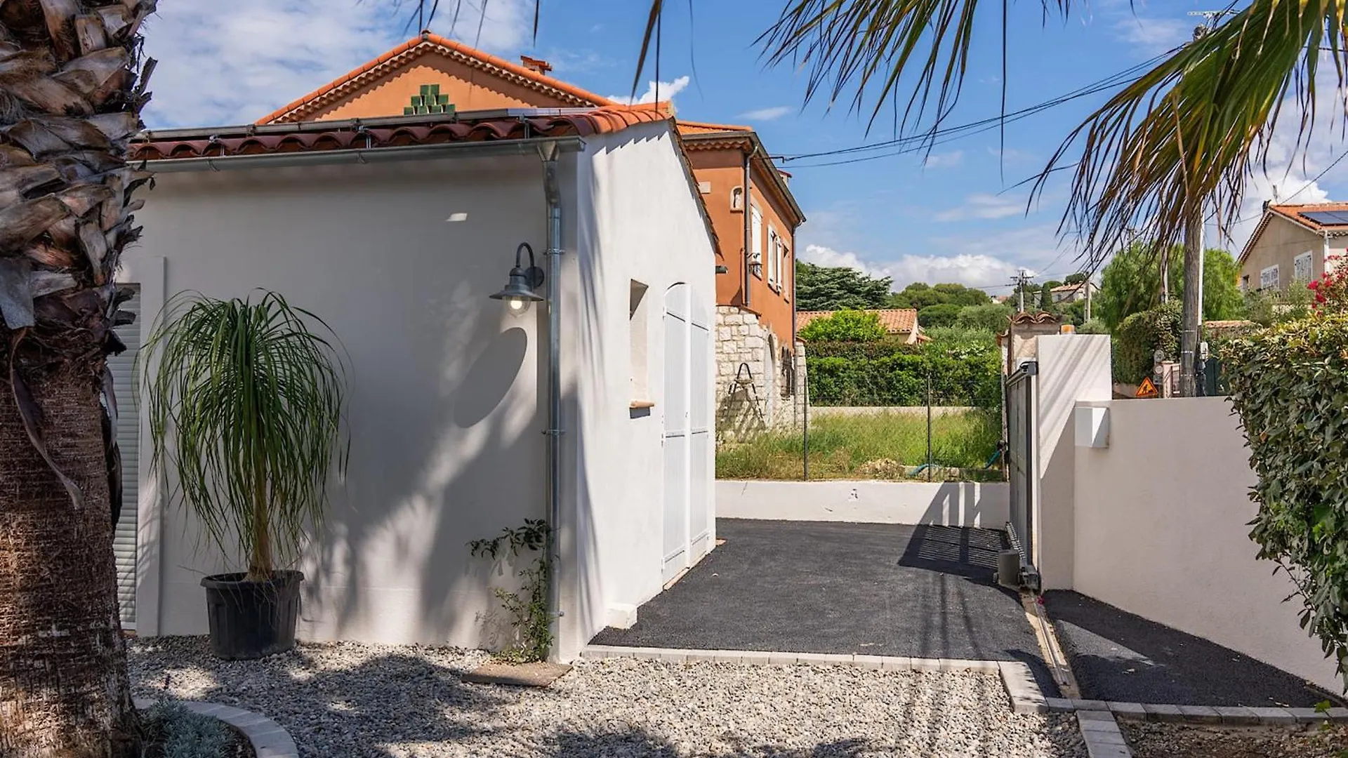 Pretty House With Pool In Cagnes-Sur-Mer 0*,  France